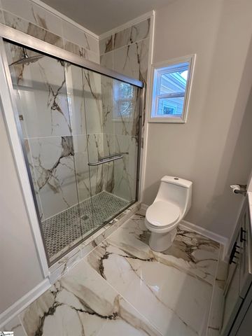 122 Sunset Drive, Gaffney, SC 29340