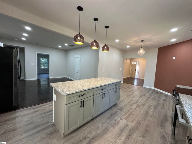 122 Sunset Drive, Gaffney, SC 29340