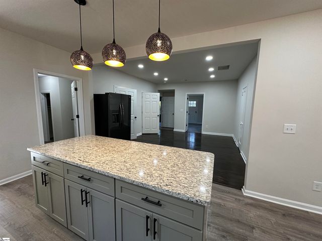 122 Sunset Drive, Gaffney, SC 29340