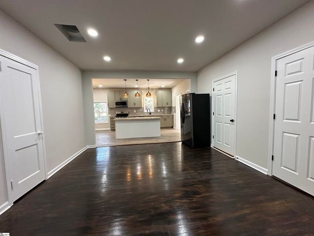 122 Sunset Drive, Gaffney, SC 29340