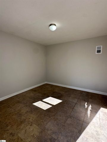 122 Sunset Drive, Gaffney, SC 29340