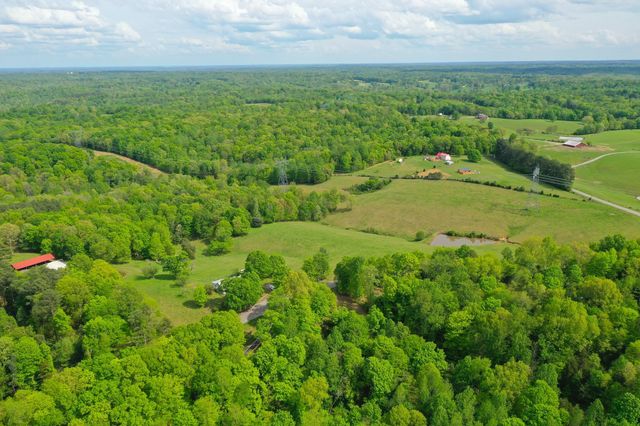 3915 Oak Ridge Rd, Palmyra, TN 37142