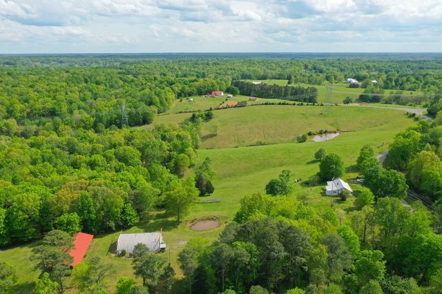 3915 Oak Ridge Rd, Palmyra, TN 37142