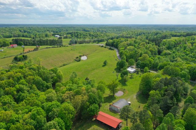 3915 Oak Ridge Rd, Palmyra, TN 37142