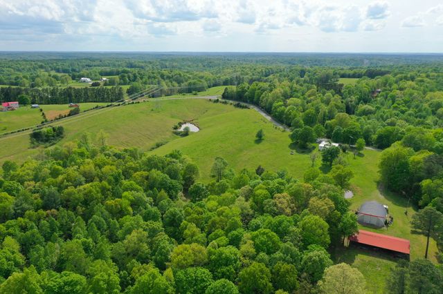 3915 Oak Ridge Rd, Palmyra, TN 37142