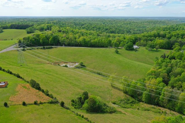 3915 Oak Ridge Rd, Palmyra, TN 37142