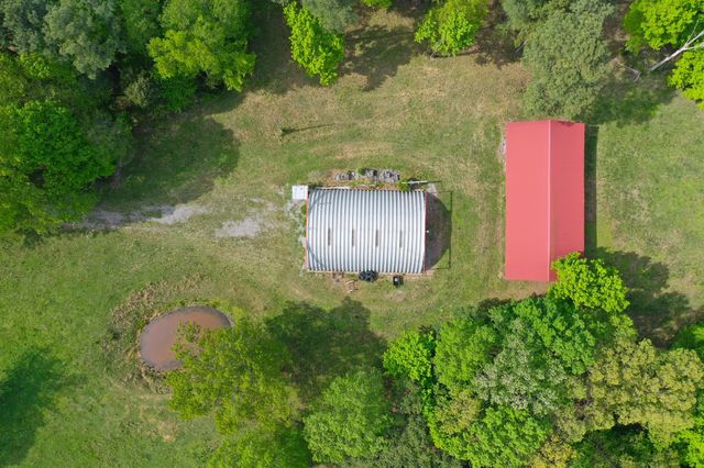 3915 Oak Ridge Rd, Palmyra, TN 37142