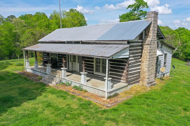 3915 Oak Ridge Rd, Palmyra, TN 37142