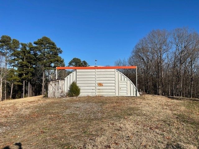 3915 Oak Ridge Rd, Palmyra, TN 37142