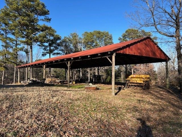 3915 Oak Ridge Rd, Palmyra, TN 37142