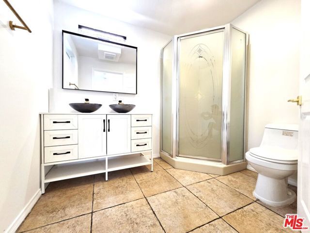 14177 Osborne Street, Panorama City (los Angeles), CA 91402