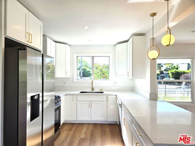 14177 Osborne Street, Panorama City (los Angeles), CA 91402