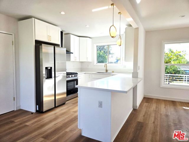 14177 Osborne Street, Panorama City (los Angeles), CA 91402