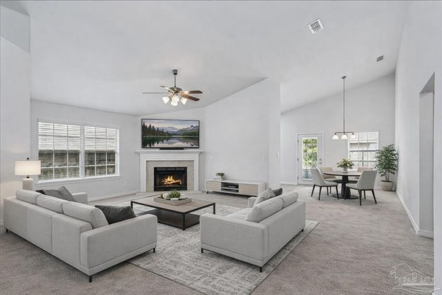 800 Bunting Ct, Cantonment, FL 32533