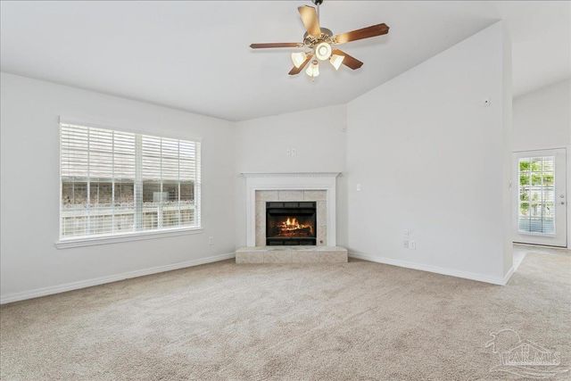 800 Bunting Ct, Cantonment, FL 32533