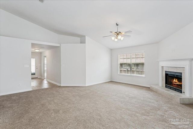 800 Bunting Ct, Cantonment, FL 32533