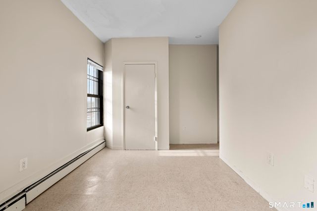 26-28 Lawrence Street 28-6, Hartford, CT 06106