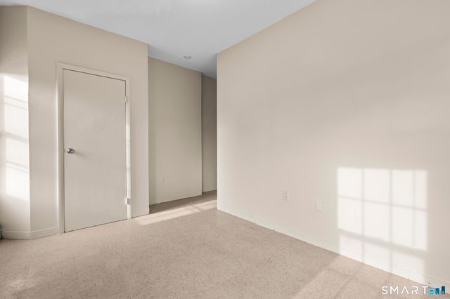26-28 Lawrence Street 28-6, Hartford, CT 06106