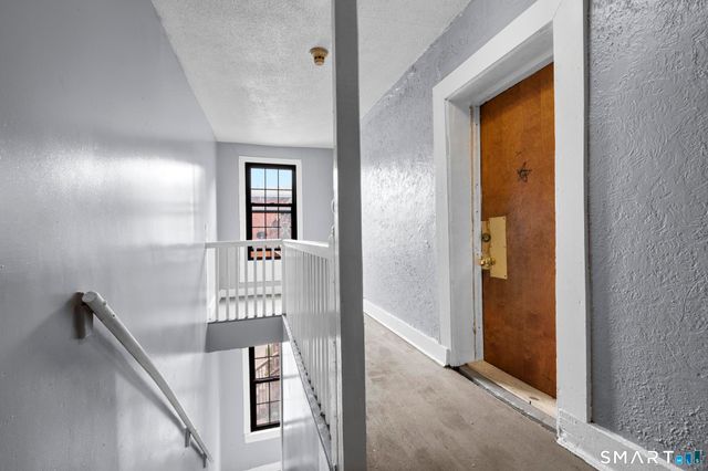 26-28 Lawrence Street 28-6, Hartford, CT 06106
