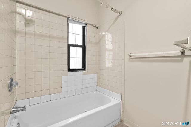 26-28 Lawrence Street 28-6, Hartford, CT 06106
