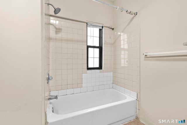 26-28 Lawrence Street 28-6, Hartford, CT 06106