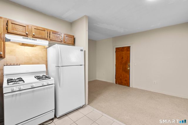 26-28 Lawrence Street 28-6, Hartford, CT 06106