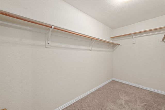 6944 Carrington Lane, Fort Worth, TX 76137