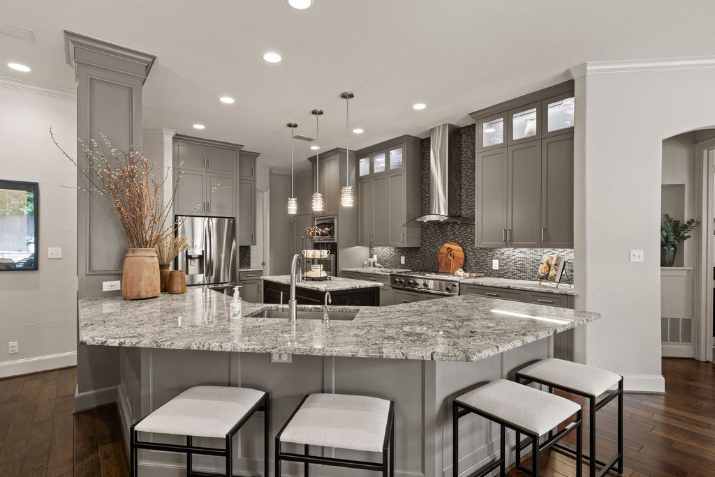 property-img
