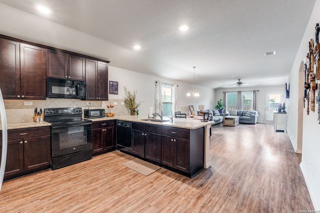 10643 Pablo Way, Converse, TX 78109