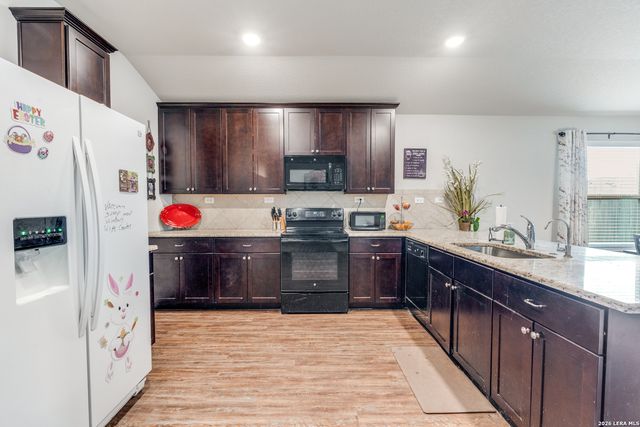 10643 Pablo Way, Converse, TX 78109