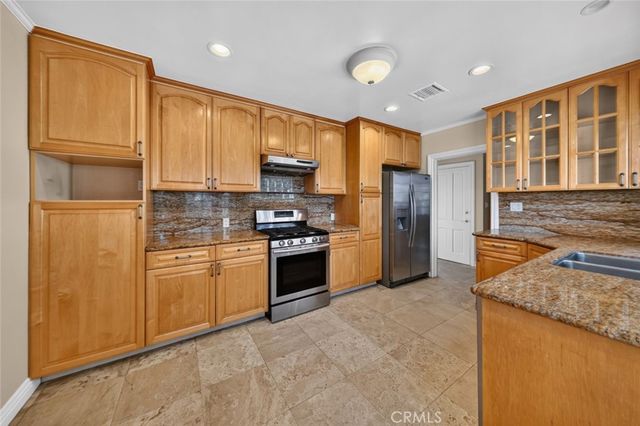 1233 Imperial Drive, Glendale, CA 91207