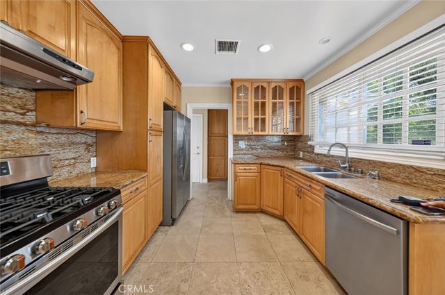 1233 Imperial Drive, Glendale, CA 91207