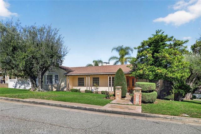 1233 Imperial Drive, Glendale, CA 91207