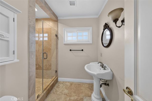 1233 Imperial Drive, Glendale, CA 91207