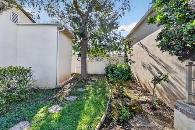 1233 Imperial Drive, Glendale, CA 91207