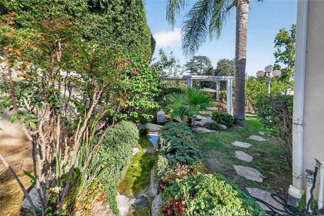 1233 Imperial Drive, Glendale, CA 91207