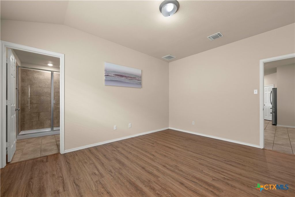 Image 18 of property listing at 6115 Sally Ride Lane, Killeen, TX 76543