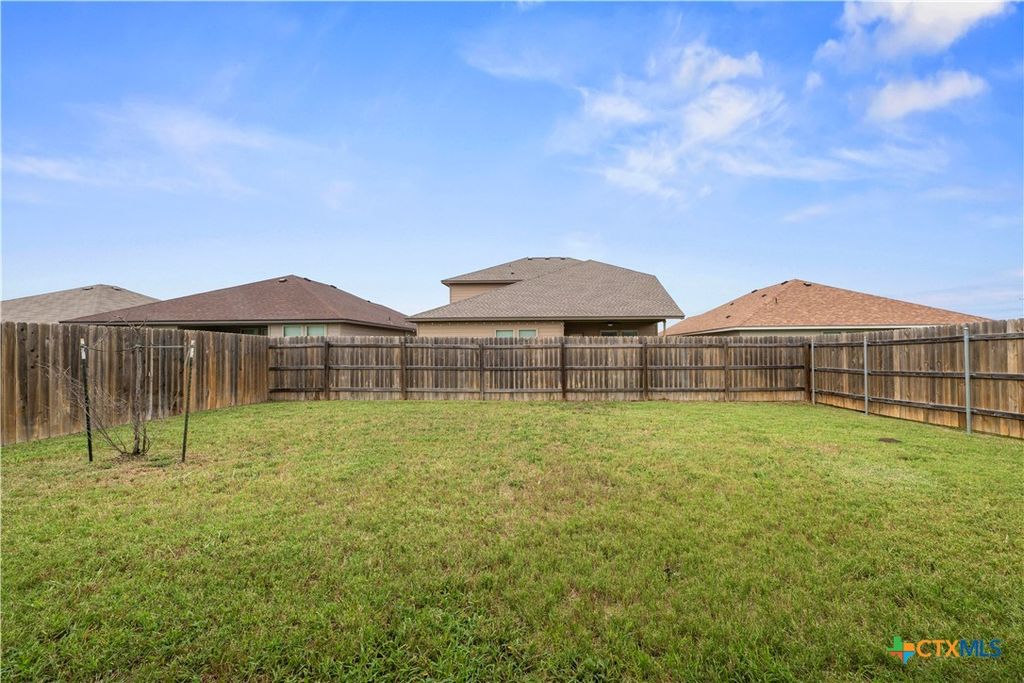 Image 28 of property listing at 6115 Sally Ride Lane, Killeen, TX 76543