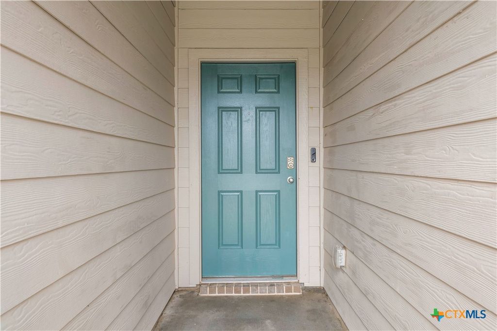 Image 5 of property listing at 6115 Sally Ride Lane, Killeen, TX 76543