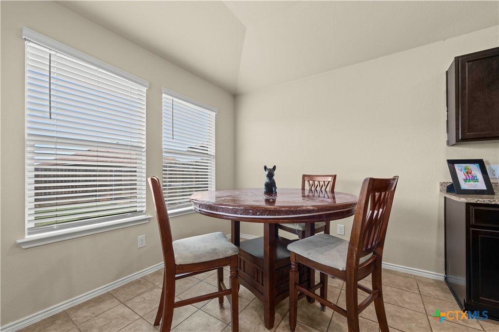 Image 9 of property listing at 6115 Sally Ride Lane, Killeen, TX 76543