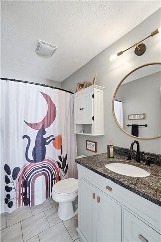 2586 Renwick Way, Troy, OH 45373