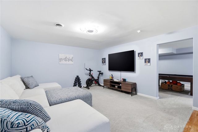 2586 Renwick Way, Troy, OH 45373