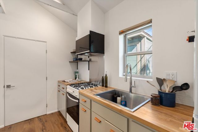 4840 Malta Street, Los Angeles, CA 90042