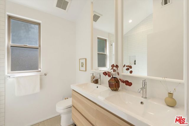 4840 Malta Street, Los Angeles, CA 90042