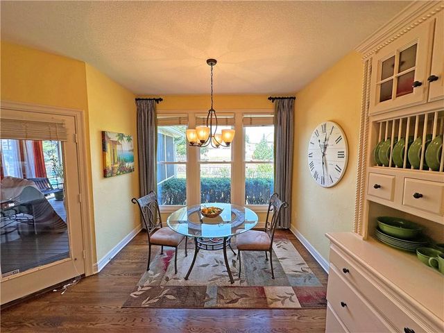 5908 NE CORAL Circle, Lee's Summit, MO 64064