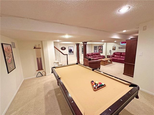 5908 NE CORAL Circle, Lee's Summit, MO 64064