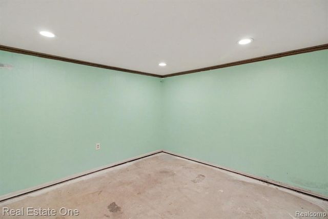 4937 Oak Park Drive, Clarkston, MI 48346