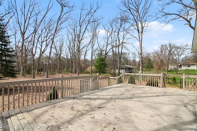 4937 Oak Park Drive, Clarkston, MI 48346