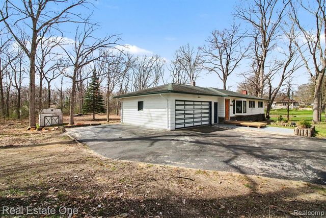 4937 Oak Park Drive, Clarkston, MI 48346