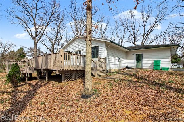 4937 Oak Park Drive, Clarkston, MI 48346